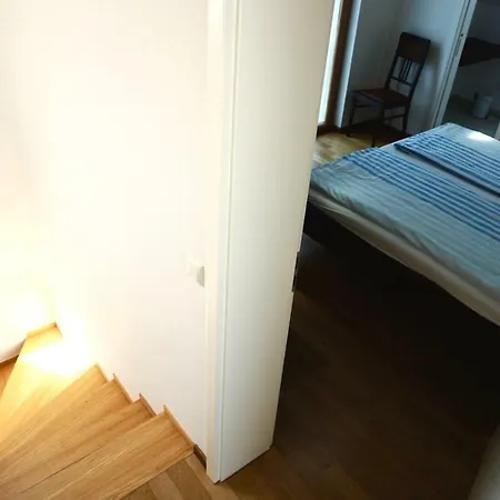 Neues Gastezimmer Fur Bauma, Nahe Muc Airport, Munchen Zentrum Und Therme Rum i privatbostad Erding